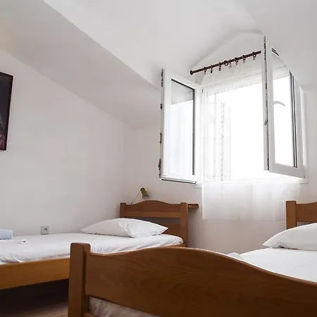 Salov Rogoznica (Sibenik-Knin)