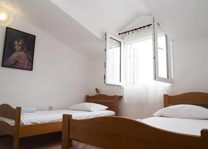 Salov Rogoznica (Sibenik-Knin)